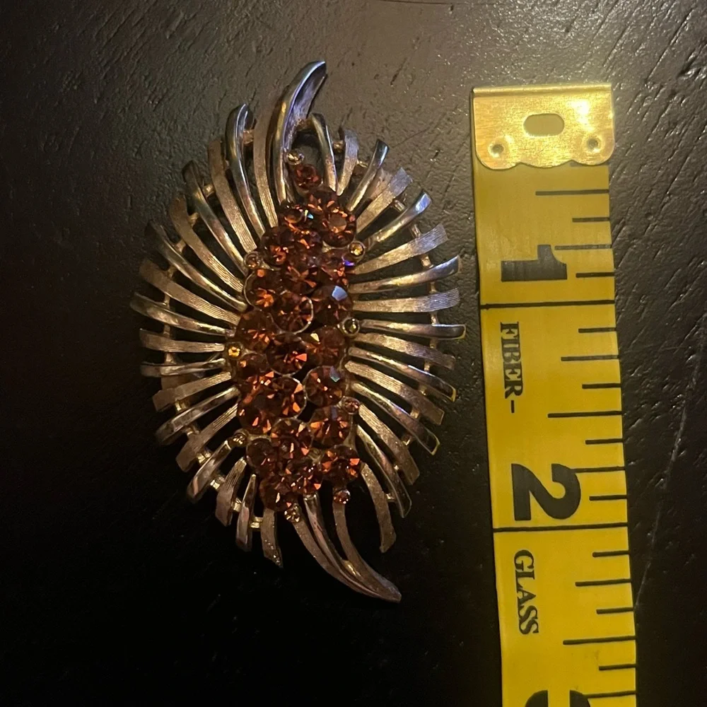 Vintage Crown Trifari Gold Tone Abstract Brooch with Amber Topaz Stones